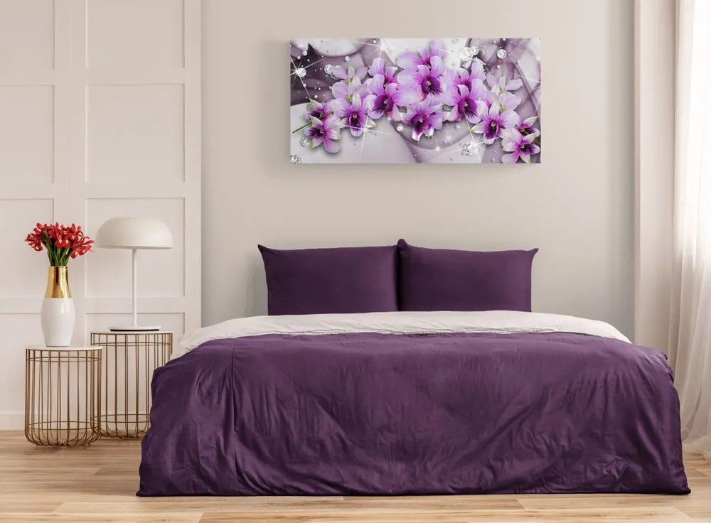 Quadro su tela – Fiori viola su sfondo astratto