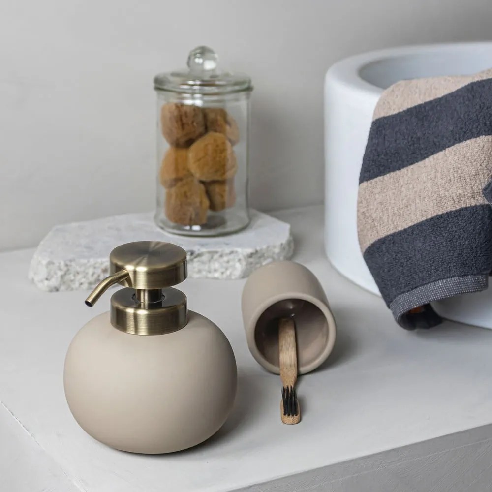 Tazza in ceramica color crema per spazzolini da denti Lotus - Mette Ditmer Denmark