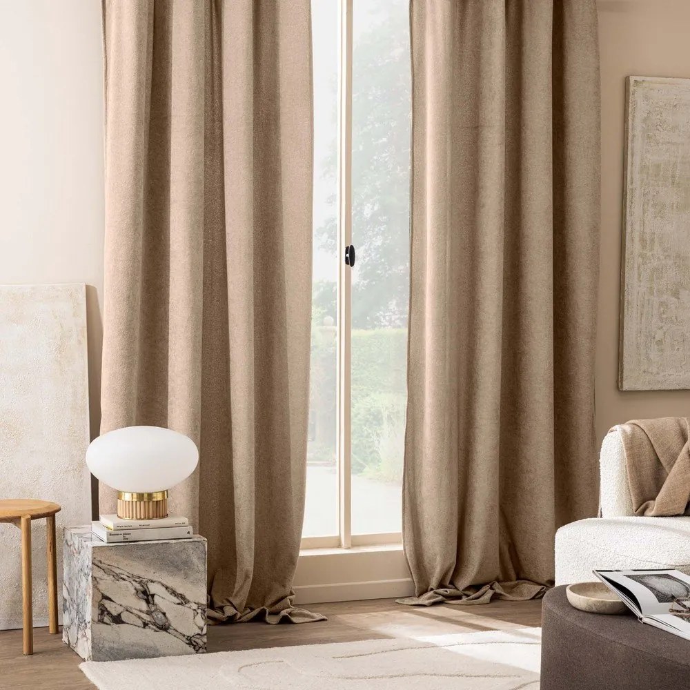 Tenda marrone chiaro in bouclé 140x260 cm Winona – douceur d'intérieur