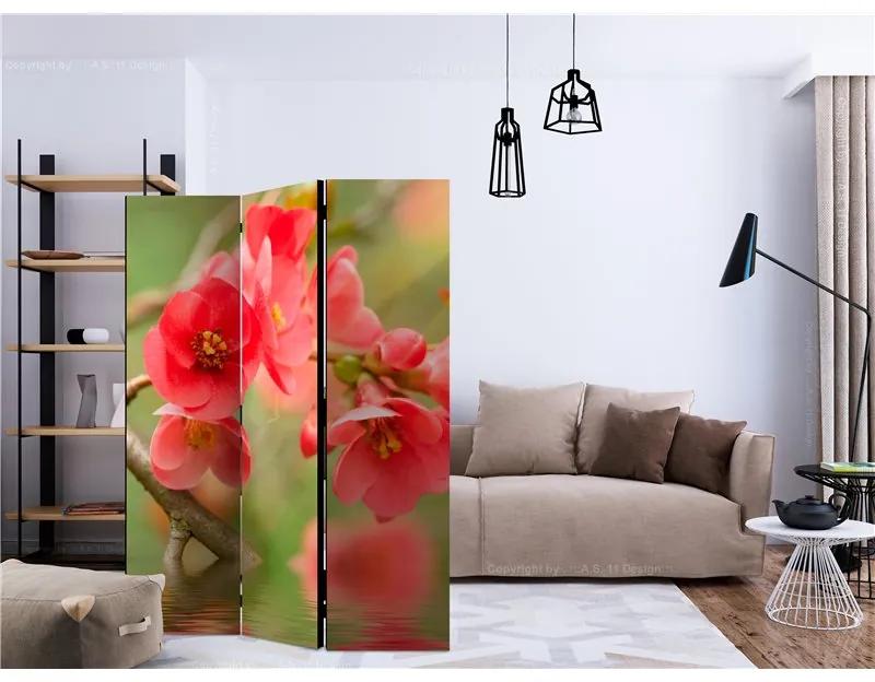 Paravento Azalea reflected in the water [Room Dividers]