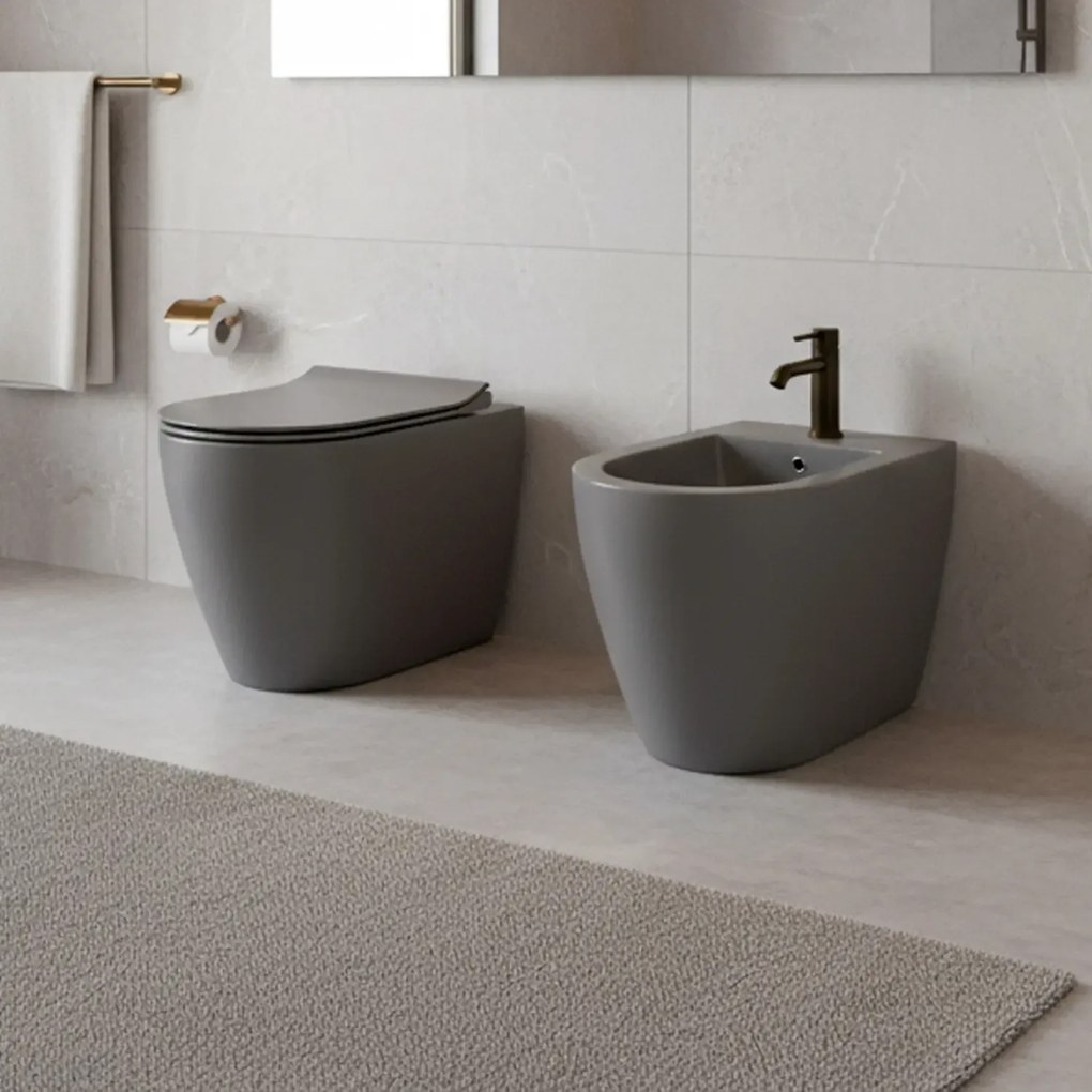 Coppia Sanitari Filomuro Filo Muro Filo Parete Vaso WC Rimless Senza Brida Tornado Flush E Bidet Design Moderno In Ceramica Con Copriwater Chiusura Soft Close Rallentata Grigio Opaco