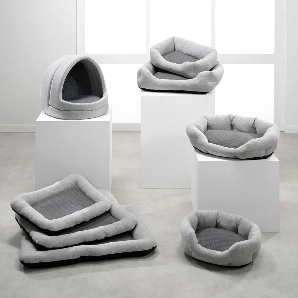 Cuccia grigio chiaro per cane 50x38 cm Graphene – Love Story