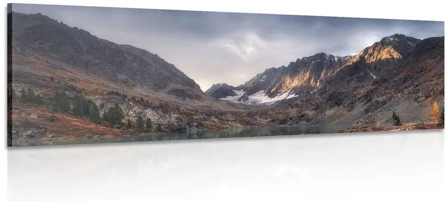 Quadro su tela – Montagne maestose con lago