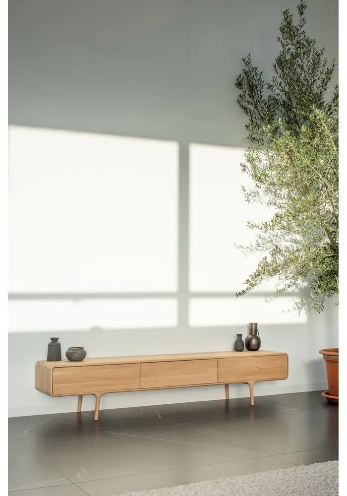 Cassettiera TV in rovere massiccio con 3 cassetti Fawn - Gazzda