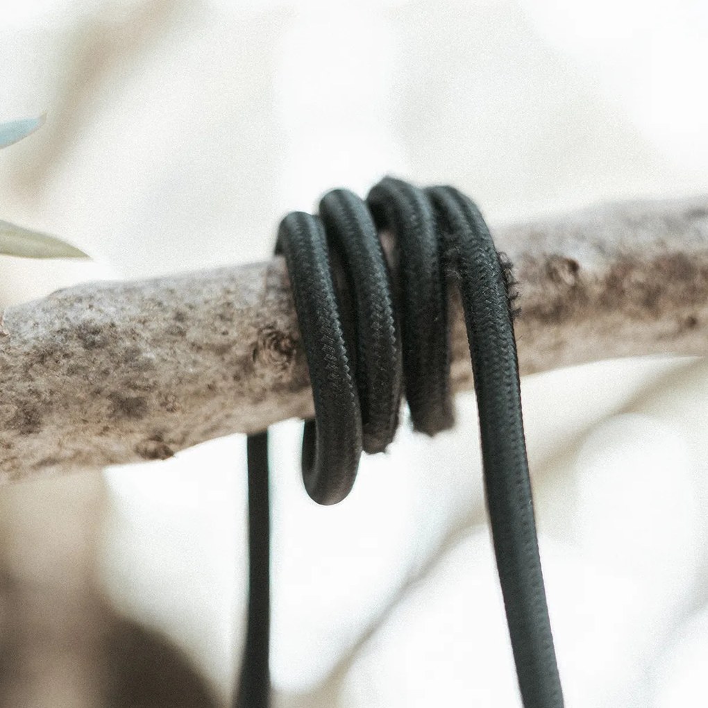 Ghirlanda luminosa nera con spina e attacco E27 5m IP54 - Arteixo