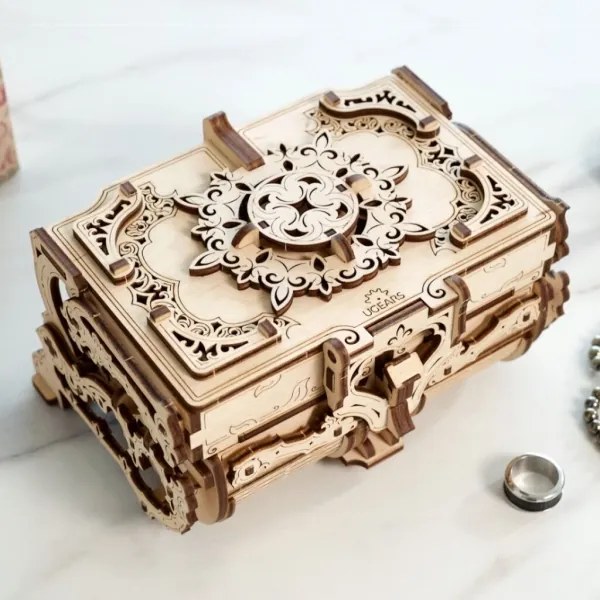 Ugears - 3D puzzle meccanico in legno Scatola di gioielli antichi