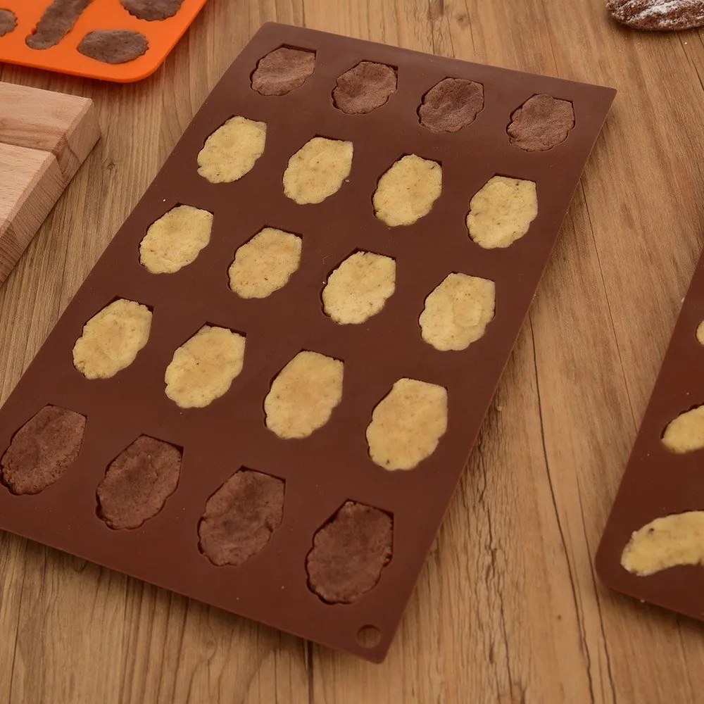 Stampo da forno in silicone per madeleine 17,5x29,5 cm – Orion