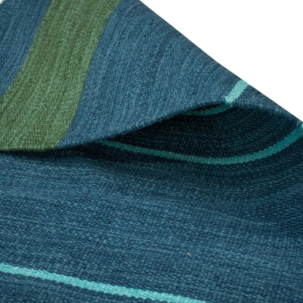 Tappeto da esterno bifacciale blu scuro in plastica riciclata , 160 x 230 cm Marlin - Green Decore