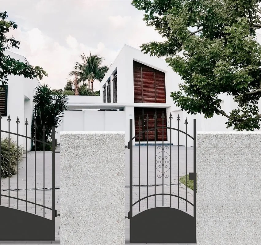 Cancello manuale battente Marmolada in ferro, apertura a sinistra, L 104.5, H 180-195 cm, di colore nero