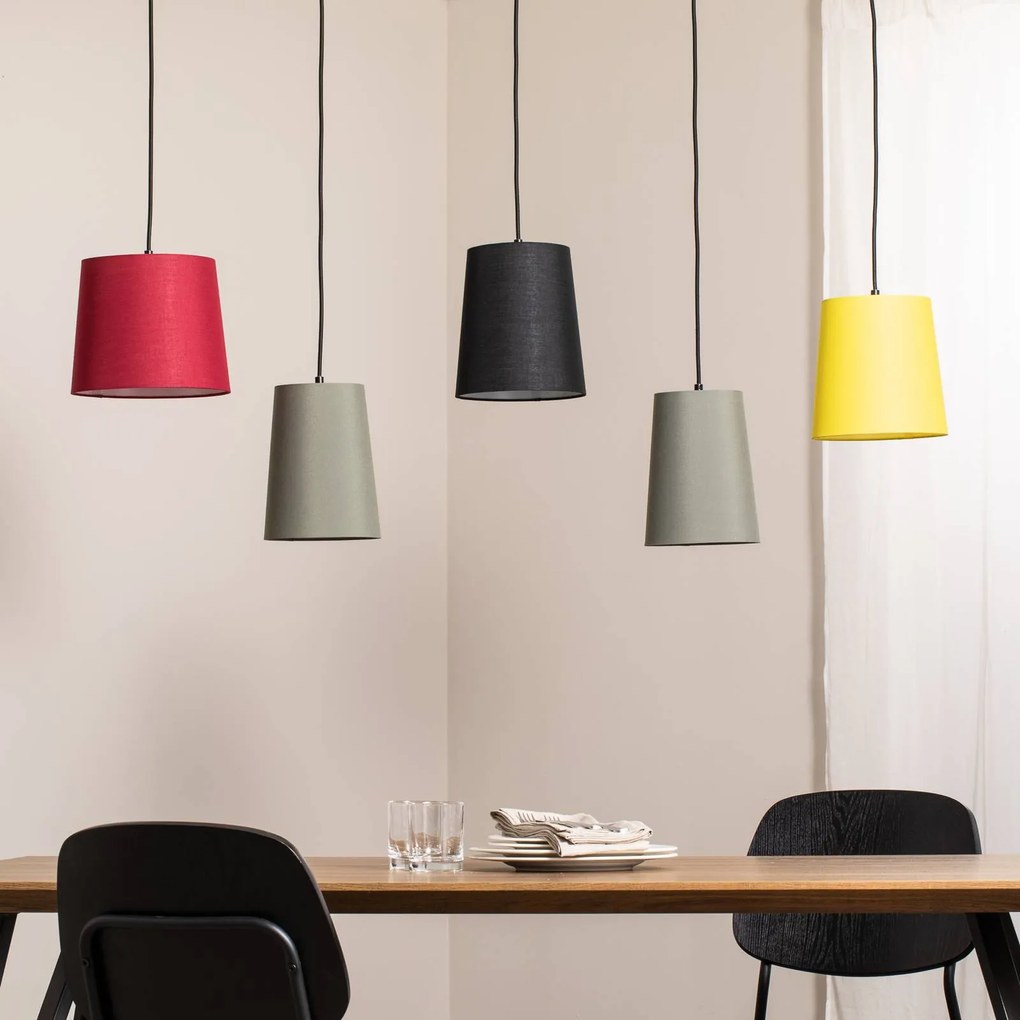 Lindby Lampada a sospensione Amilia, tessuto, a 5 luci, rosso/grigio/giallo, E27