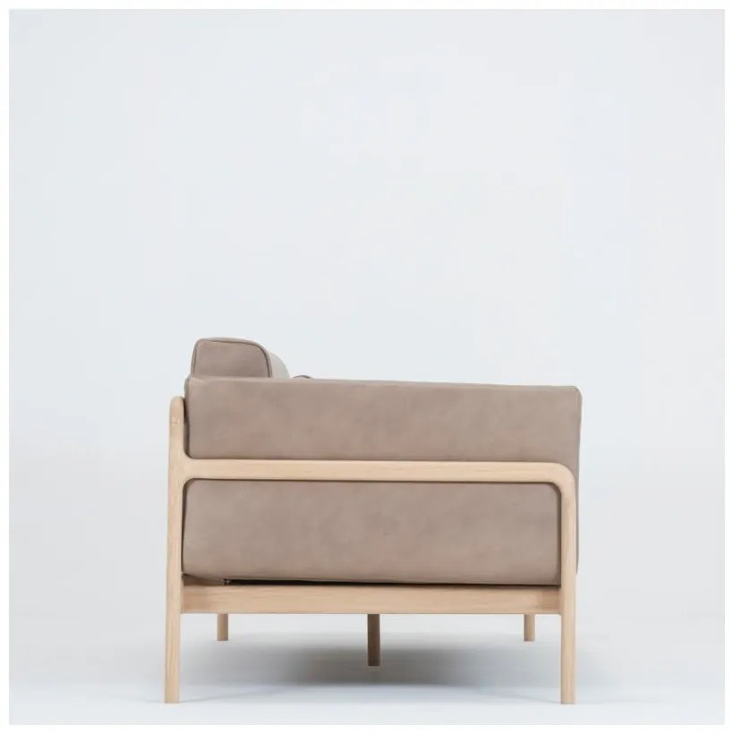 Divano in pelle di bufalo marrone chiaro con struttura in rovere massiccio, 180 cm Fawn - Gazzda