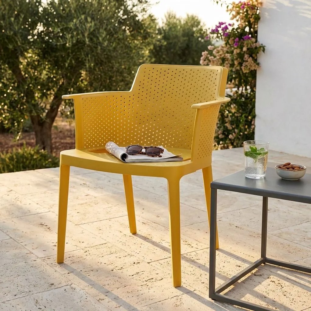 MAKKA - poltrona da esterno ed interno in plastica