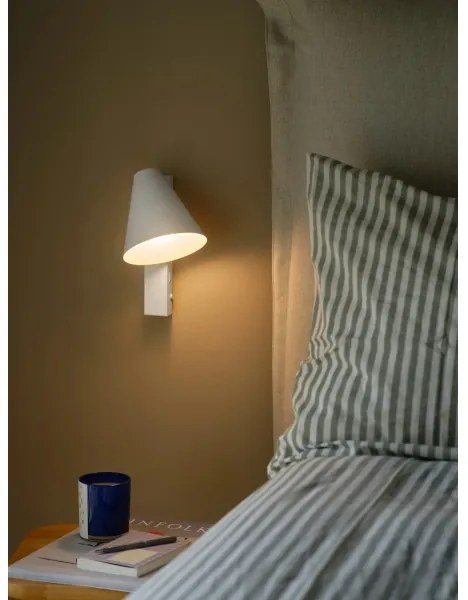 Nordlux - Lampada da parete con USB WILMER 1xE14/40W/230V bianca