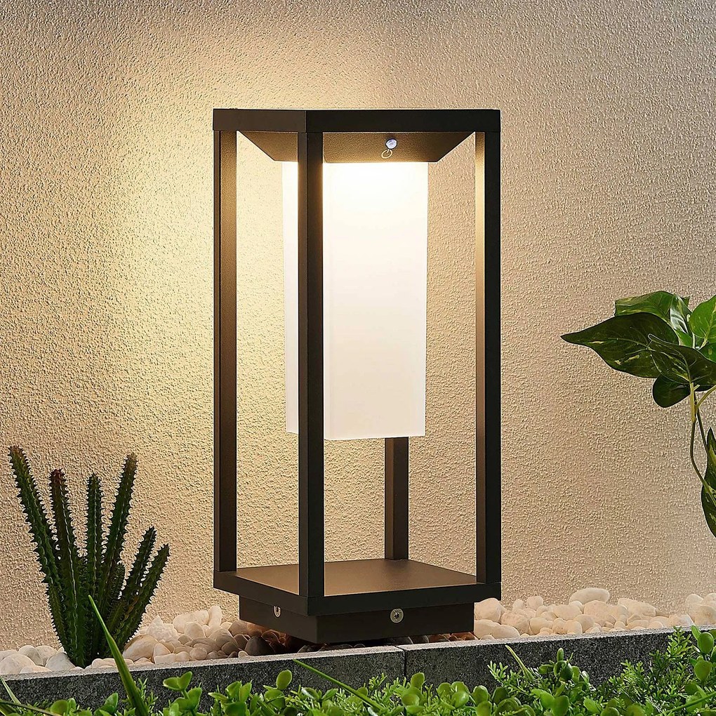 Lucande Luce LED solare per zoccoli Eliel, 34 cm, antracite, IP54 Eliel, Nero, Alluminio, Moderno, Lampade solari