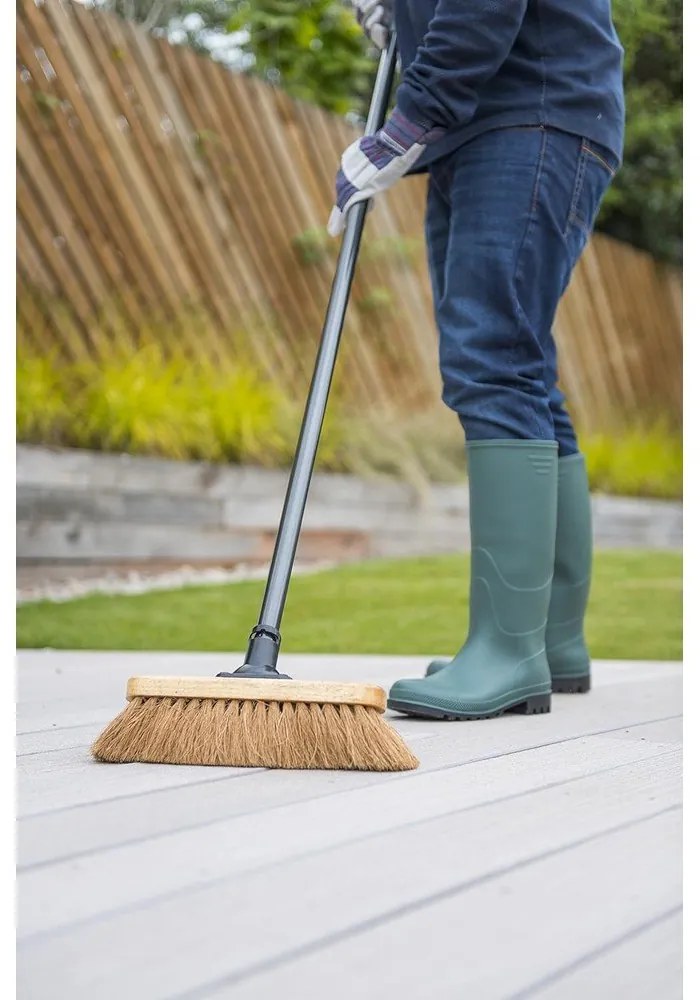 Elementi essenziali della scopa marrone - Addis
