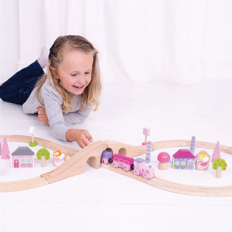 Bigjigs – Pista ferroviaria per le principesse a forma di 8 – 40 pezzi