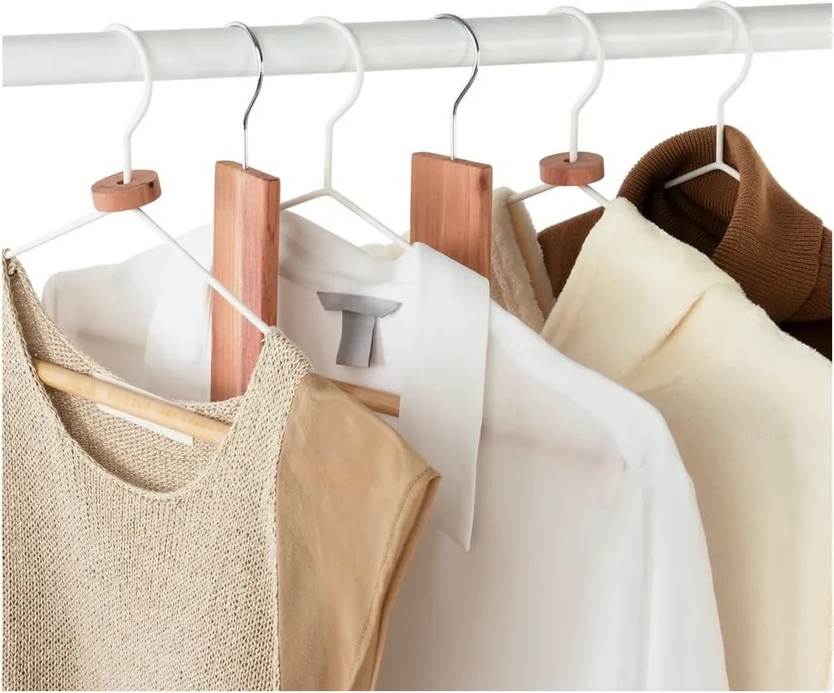 Set di 34 accessori per armadi in legno di cedro Cedar - Compactor