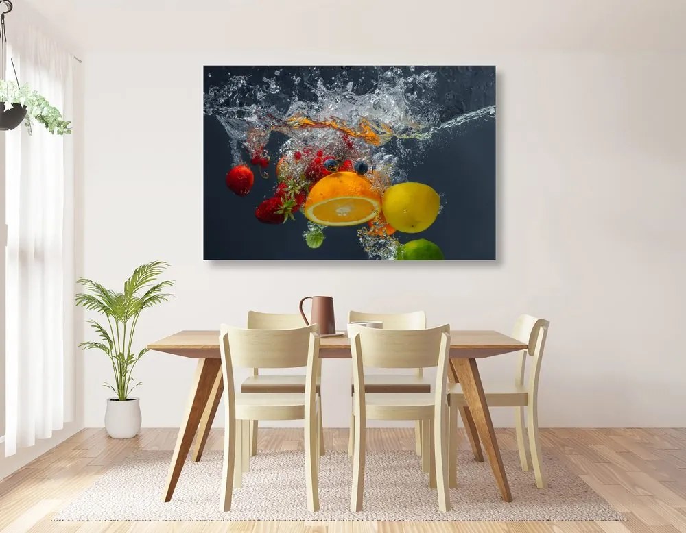 Quadro su tela – Frutta nell'acqua