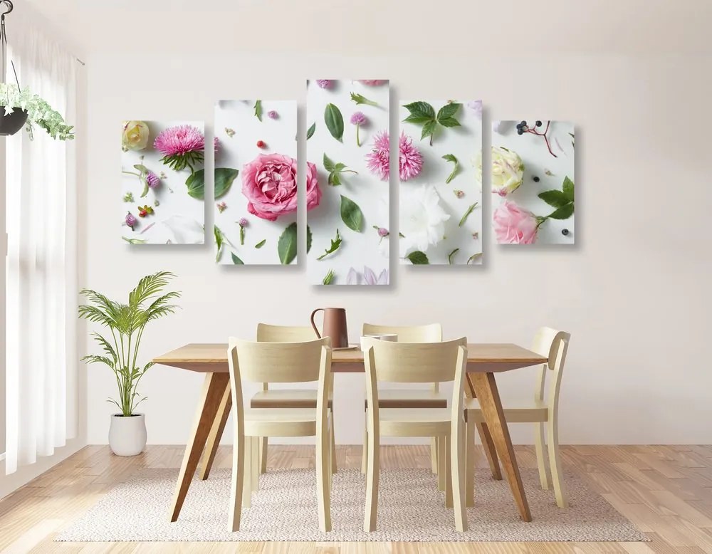 Quadri 5 pezzi – Delicata natura morta di fiori