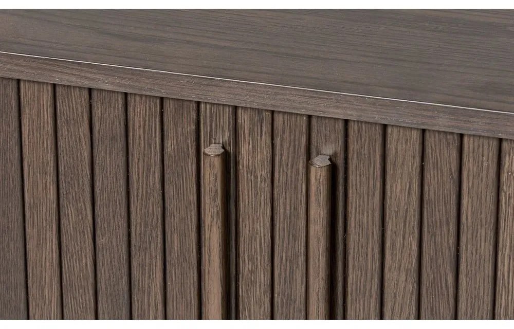 Cassettiera marrone effetto rovere con porte scorrevoli 140x76x45 cm Meta – Unique Furniture