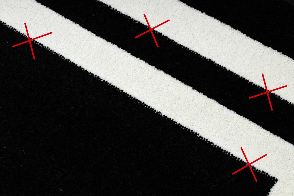 Tappeto HAMPTON Inquadrata nero - PRODOTTO DI SECONDO GRADO