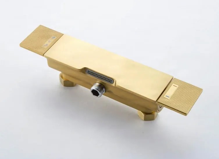 Sistema doccia esterno ELITE EDITION BSE1419 con getti massaggianti e cascata, disponibile in più finiture tra cui oro spazzolato e — Oro spazzolato