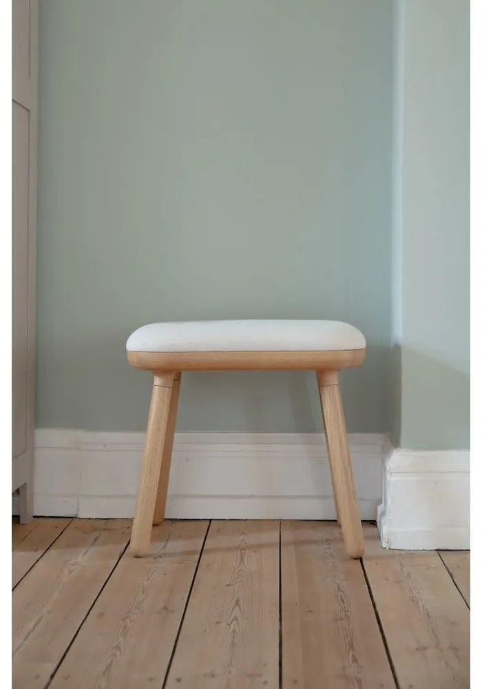 Sgabello bianco/di colore naturale Paff Tall – UMAGE