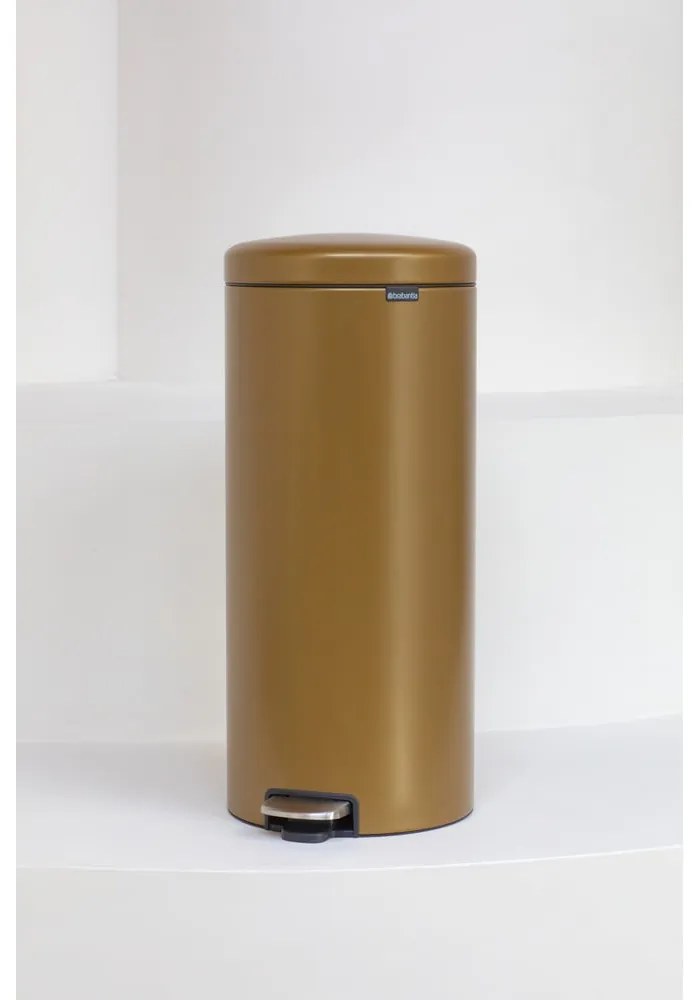 Cestino per la spazzatura color ottone in acciaio con pedale 30 l NewIcon – Brabantia