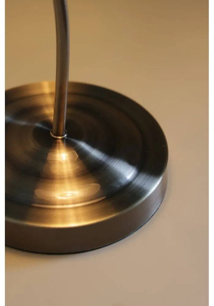 Lampada da tavolo verde e color ottone con paralume in vetro (altezza totale 49 cm) Vela – Markslöjd