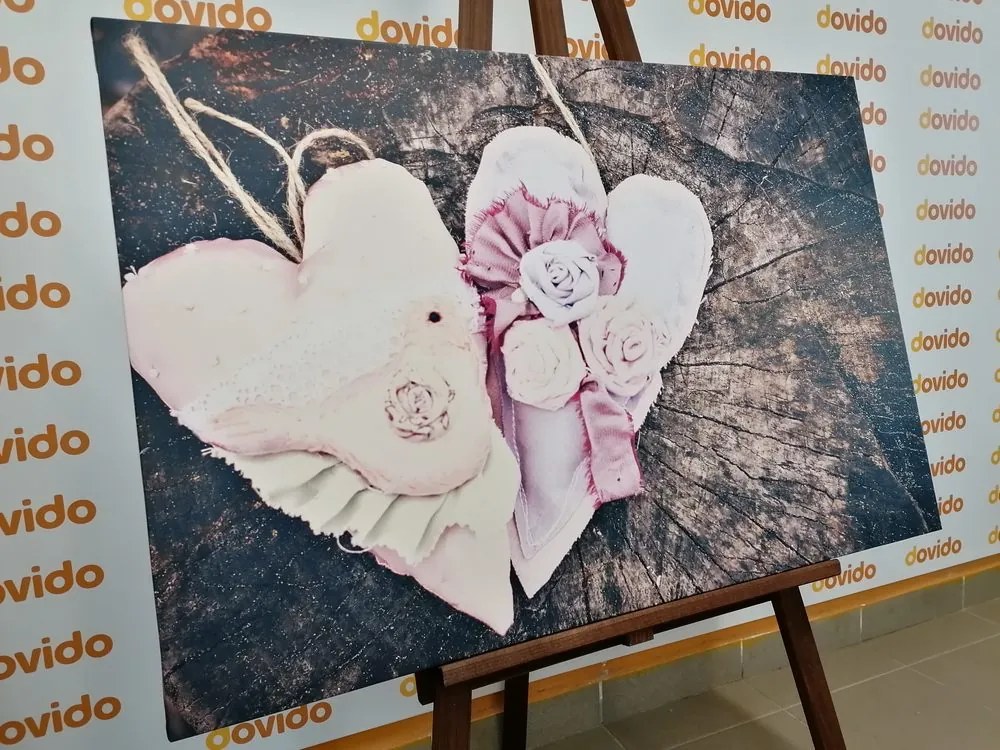 Quadro su tela – Cuoricini fatti a mano su ceppo