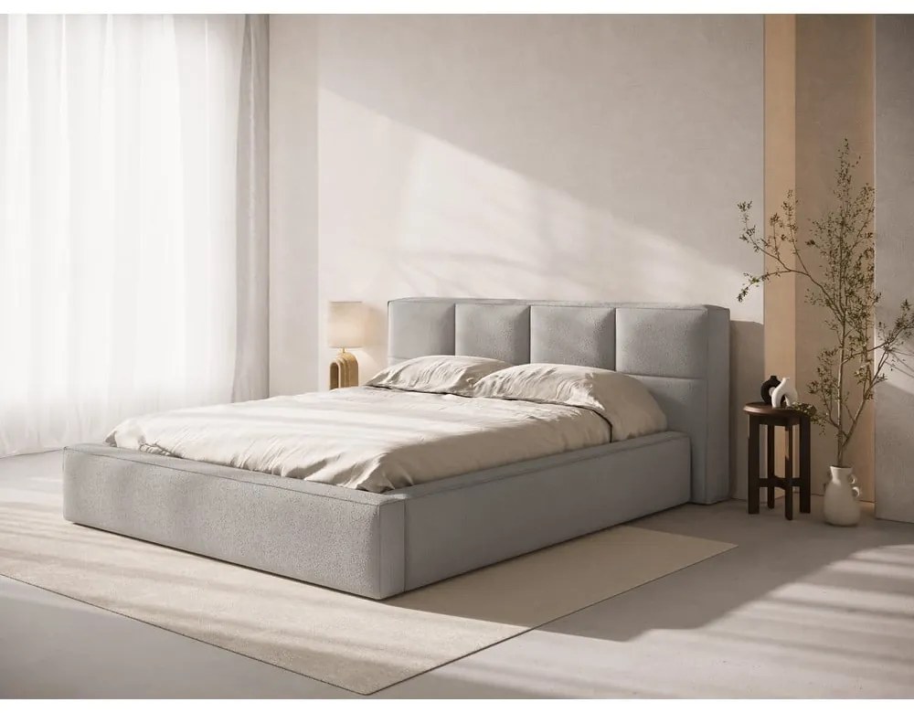 Letto matrimoniale imbottito grigio chiaro con contenitore e rete inclusi 200x200 cm Simon – Micadoni