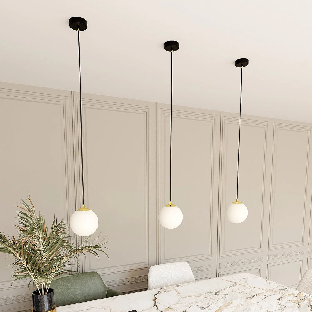 Sospensione Contemporanea Nuada 1 Luce In Acciaio Nero/Oro Sfera Vetro Bianco