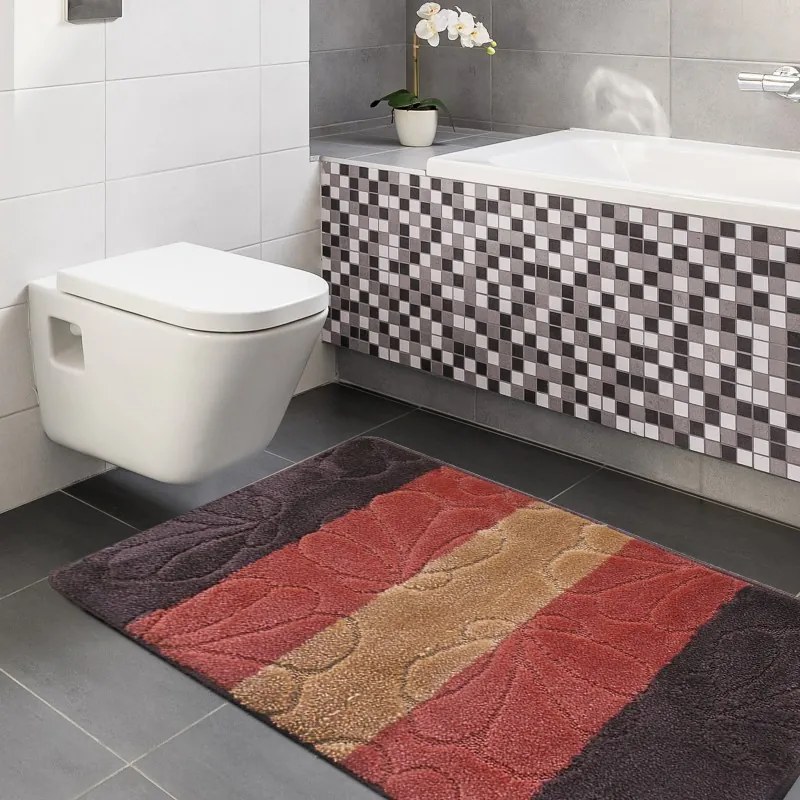 Set di due tappetini da bagno marrone-rosso