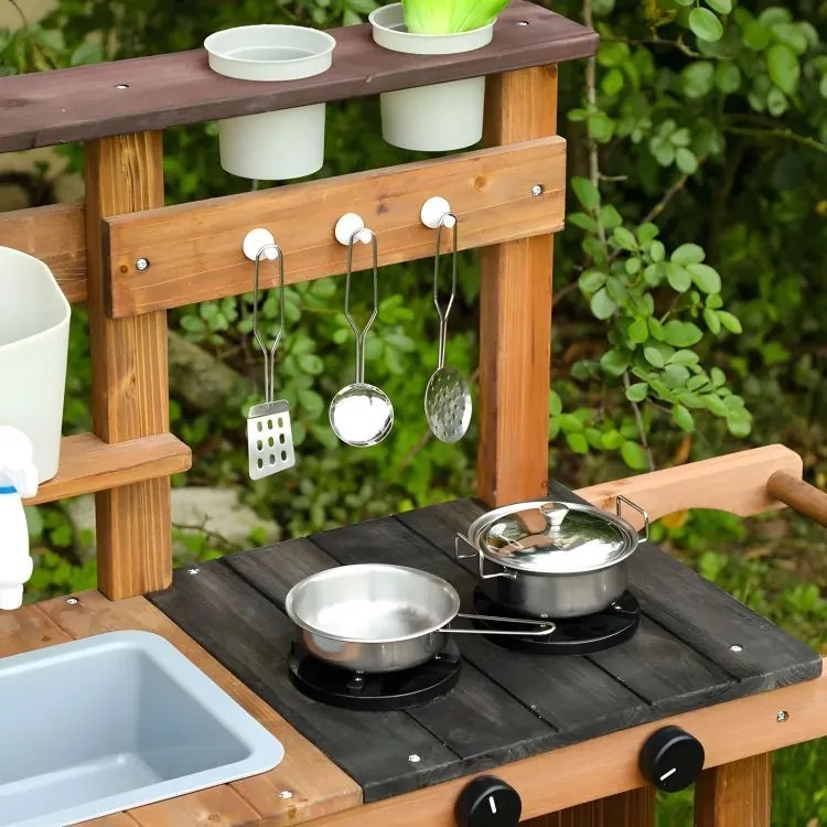 Cucina per bambini in legno di abete con accessori