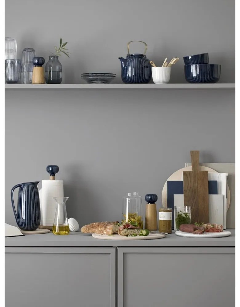 Portasciugamani in legno di quercia con dettagli in porcellana blu scuro Hammershoi Hammershøi - Kähler Design