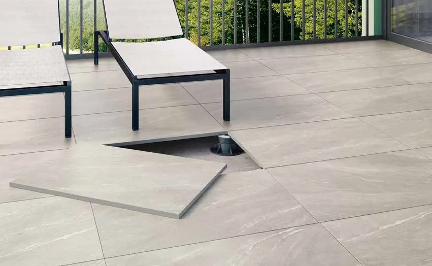 Pavimento 604x906 mm effetto pietra Antislip 2.0 In Gres Porcellanato pearl Ceramica Sant Agostino Waystone CSAWSPE260