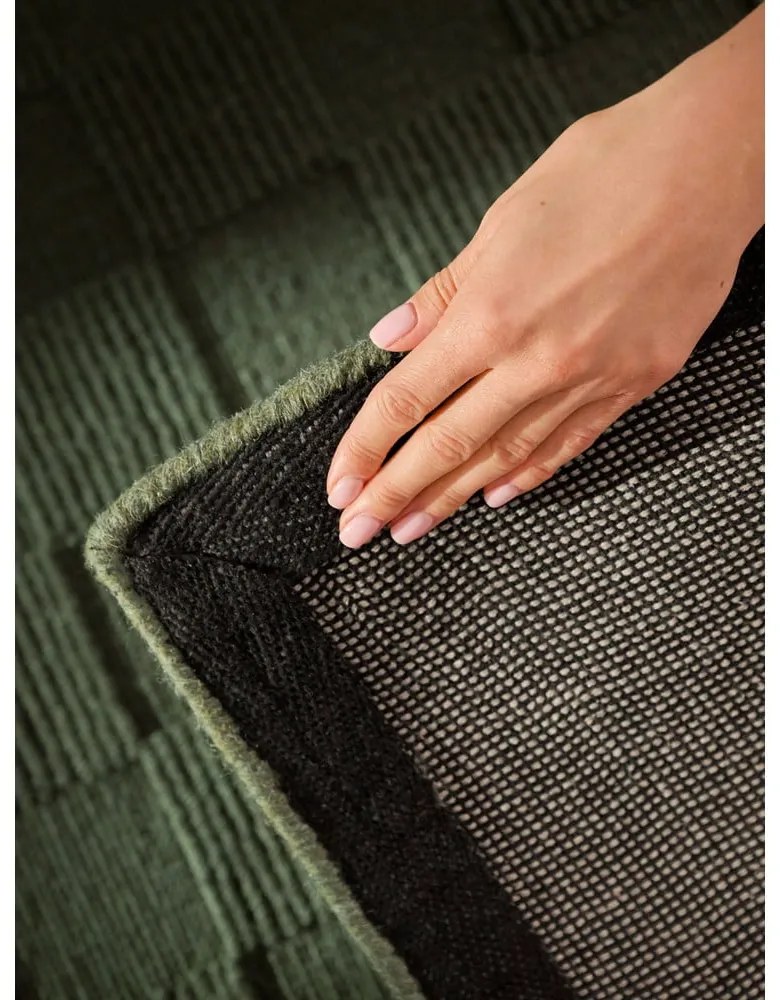Tappeto verde scuro in lana tessuto a mano 160x230 cm Scala – Villeroy&Boch