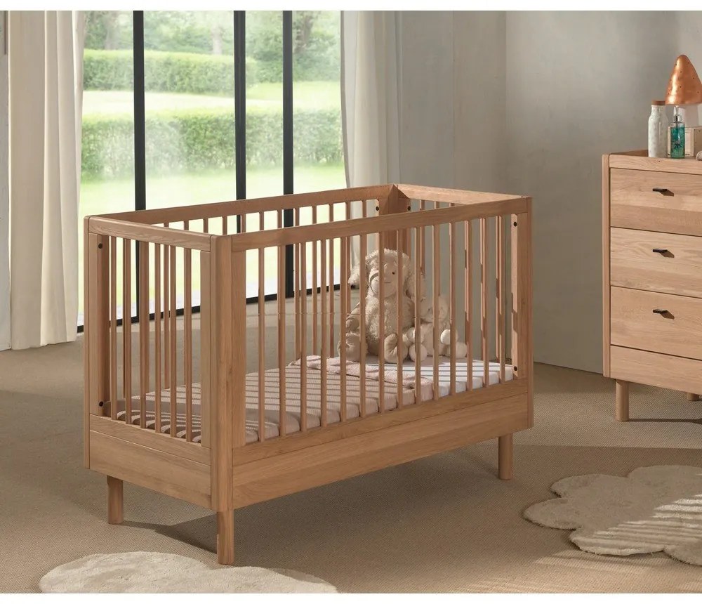 Lettino di colore naturale in rovere massiccio con altezza regolabile 60x120 cm Forrest – Vipack