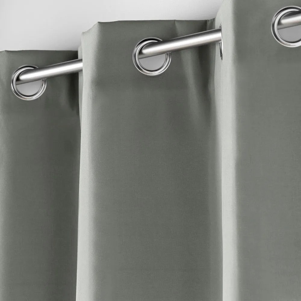 Tenda termoisolante grigia in microfibra 135x180 cm Micropolar – douceur d'intérieur