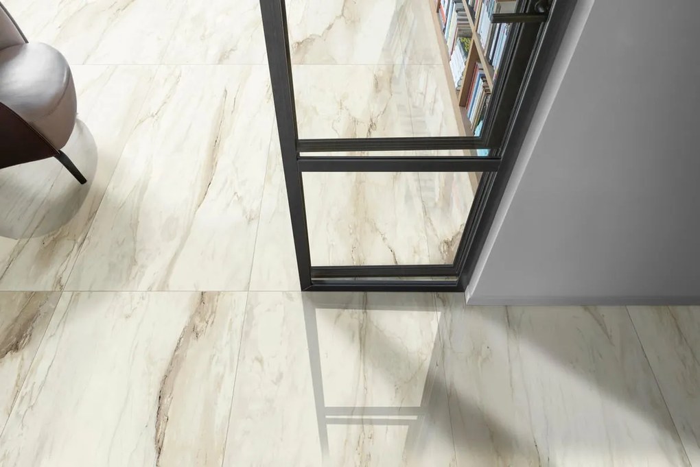 Piastrella da pavimento interno 75 x 150 cm Sp. 9 mm rettificato Jolie in gres porcellanato bianco crema lucido traffico molto intenso (pei 5/5) 2.25 mq