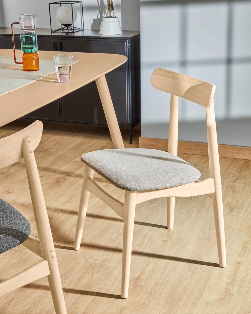 Kave Home - Sedia Nayme beige con impiallacciatura in frassino e gambe in legno massello di caucciù
