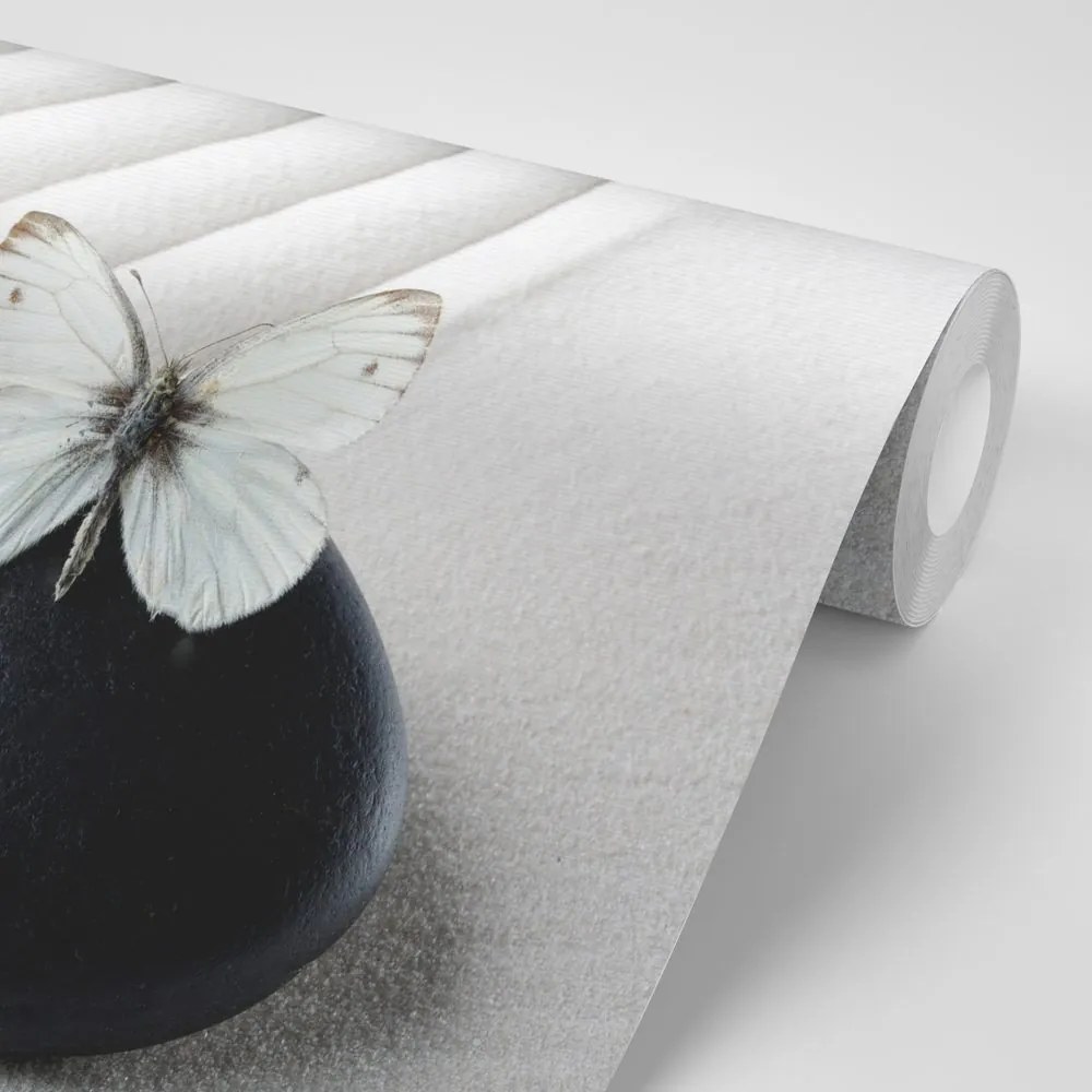 Carta da parati – Pietra Zen con farfalla