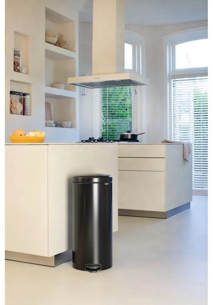 Bidone in acciaio nero opaco 30 l NewIcon - Brabantia