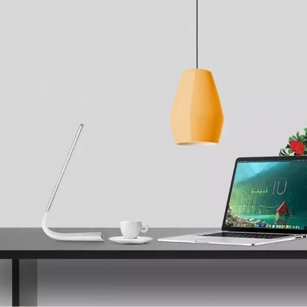 Lampada da tavolo LED flessibile dimmerabile 6,5W 5V 3000-6000K