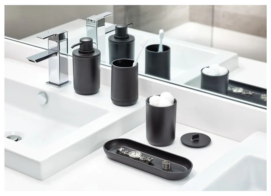 Set di accessori da bagno in plastica nera Cade - iDesign