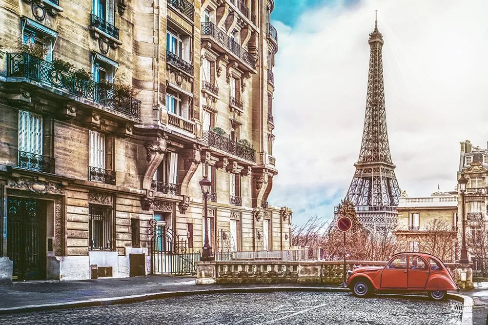 Carta da parati – Vista sulla Torre Eiffel da una strada di Parigi