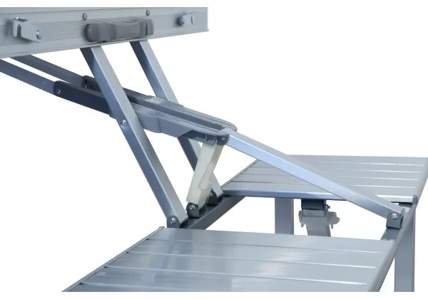 Tavolo da campeggio pieghevole con chairs bianco/cromo