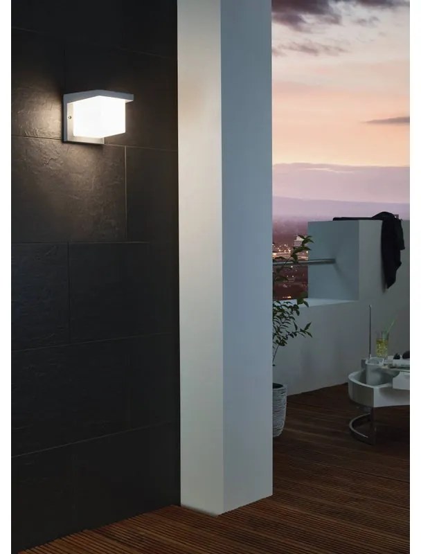 Applique LED moderno da esterno Desella grigio, EGLO IP54 bianco caldo