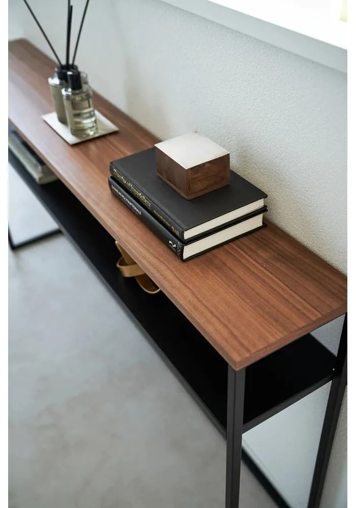 Tavolo consolle nero/in marrone scuro con effetto frassino 20,5x126 cm Tower - YAMAZAKI
