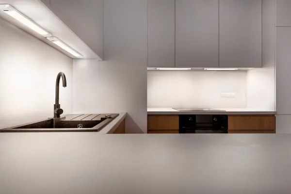 Osram - Lampada LED sottopensile dimmerabile con sensore LINEAR EDGE LED/8W/230V 50 cm bianco